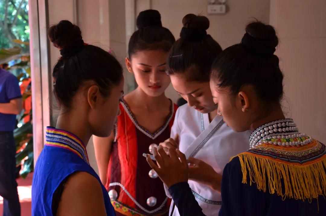 做您身边的贴心银行,你身边贴心的银行