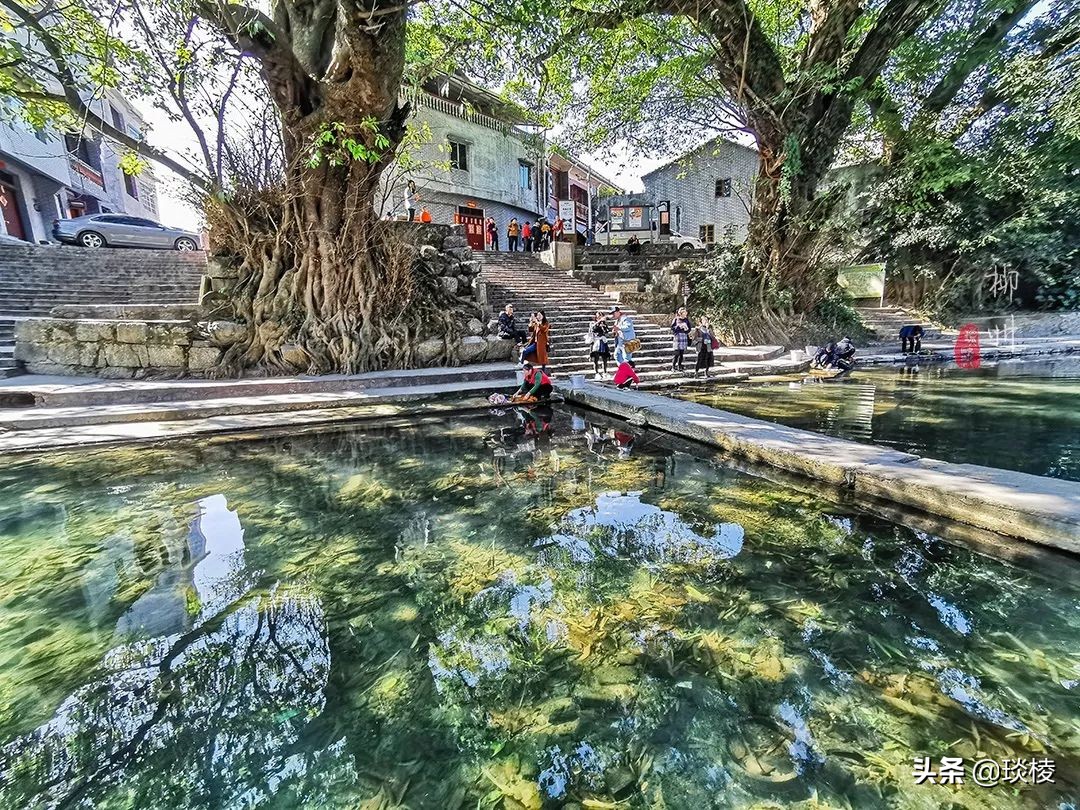 手里拿的不是大刀?最有文化的关二爷竟然藏在个古镇里