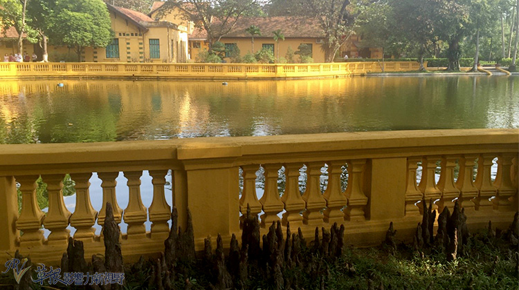 越南河内景点胡志明陵,越南帝王游胡志明