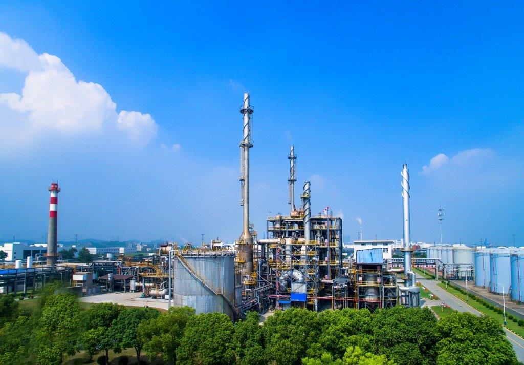 殷殷赤子心浓浓国家情——记联成化学华东区总裁林振荣