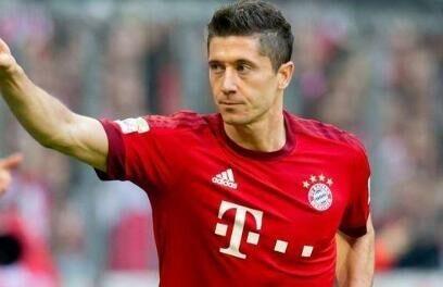 莱万作为除梅罗外唯一一个5赛季40+的球员，为什么人气不高？