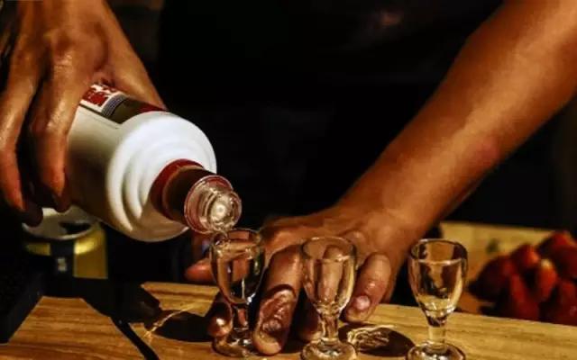 酱香白酒十问如何识别酱酒,酱香酒基本常识纯粮酱香酒