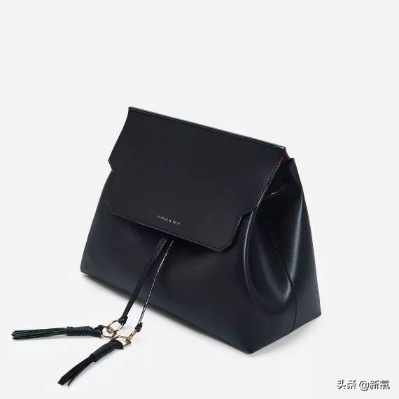 泰妍奚梦瑶,158和178情侣穿搭