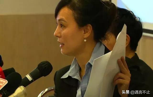 55岁再嫁豪门，命硬克夫、厉害难惹，什么样的女人活成了传奇