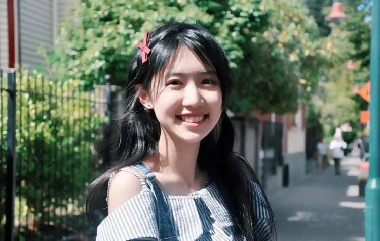 怎么可以使照片的各个色彩更鲜艳,让照片局部色彩艳丽又不失真