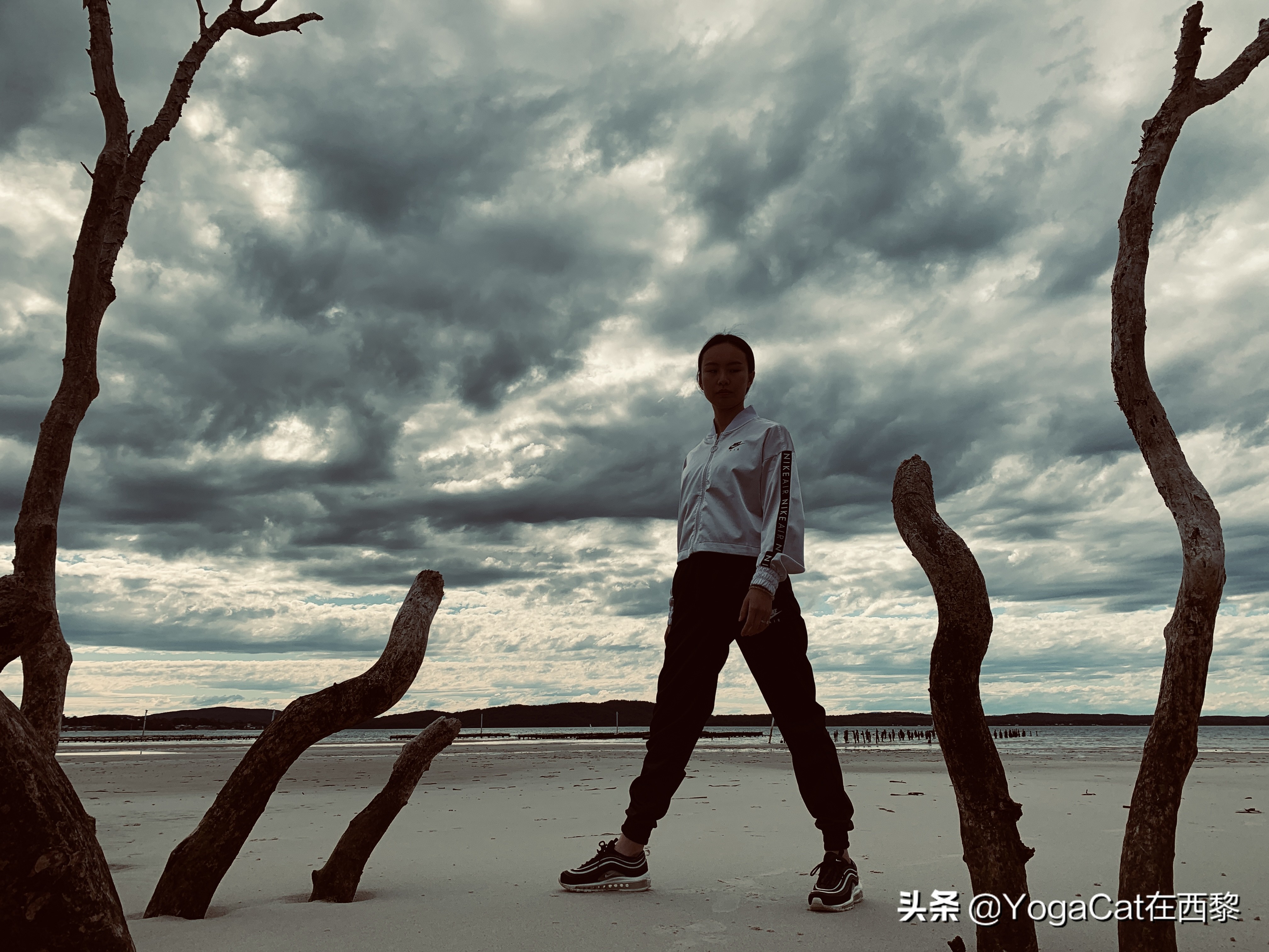 中老年瑜伽初级教程在家练完整版,瑜伽在家练每天10分钟更有好身材