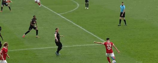 日本韩国足球近十年交锋,日本足球在国际赛事中的表现如何