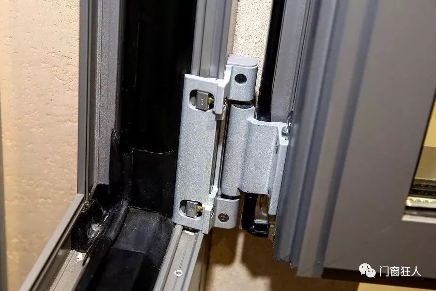 断桥铝窗户安装后有大缝隙怎么办,断桥铝窗户安装完要注意什么
