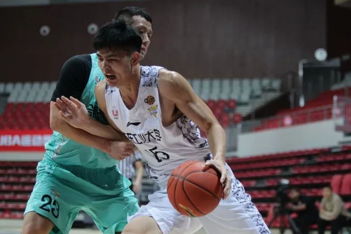 鏇剧粡鍥涘勾涓夊啝,骞垮伐涓夊啝