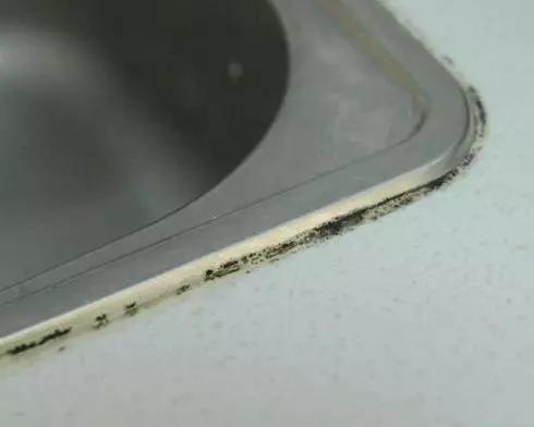 厨房玻璃胶发霉怎么去掉,厨房玻璃胶变黑清洁小妙招