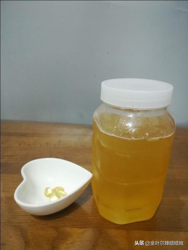 蜂蜡怎么做成唇膏,自制蜂蜡唇膏的危害