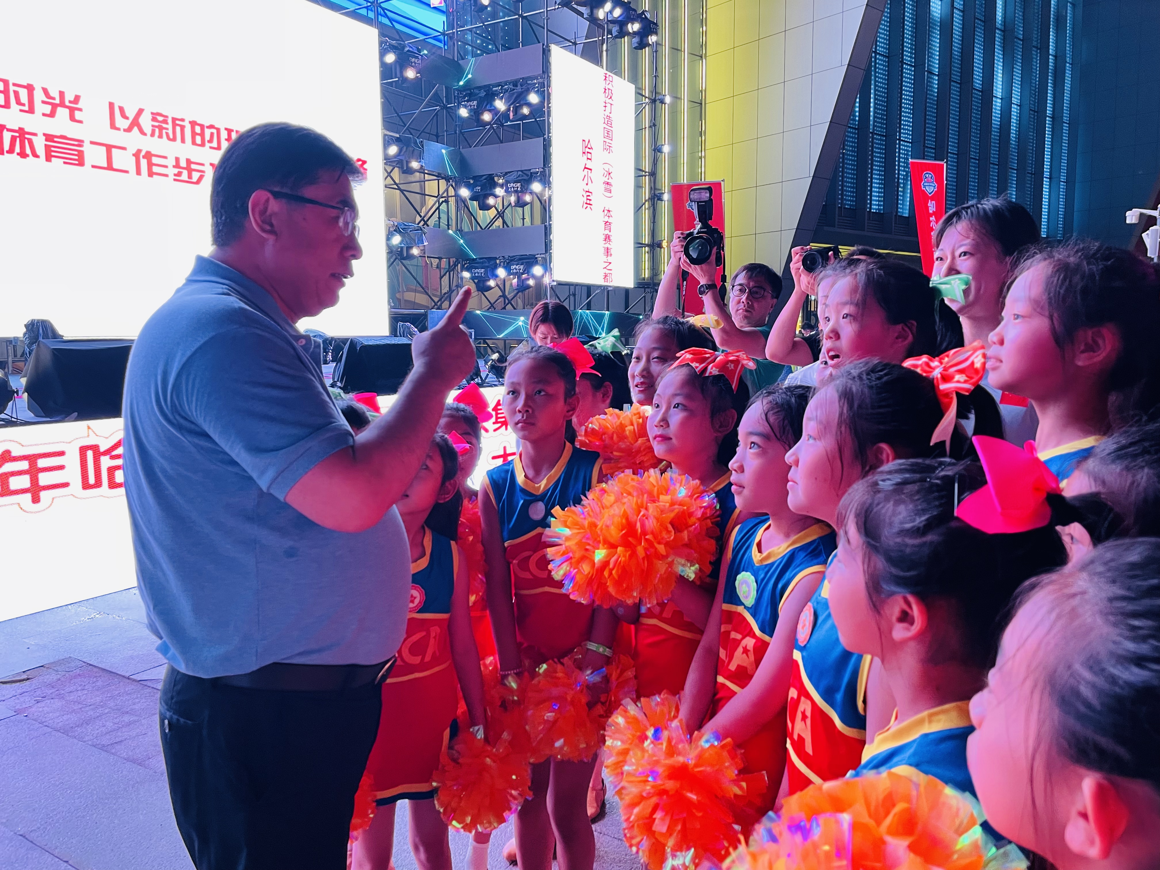 哈尔滨市南岗区学校啦啦操联赛,啦啦操运动员的表演