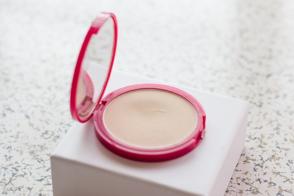 十大公认好用粉饼牌子,10款超好用的粉饼平价推荐