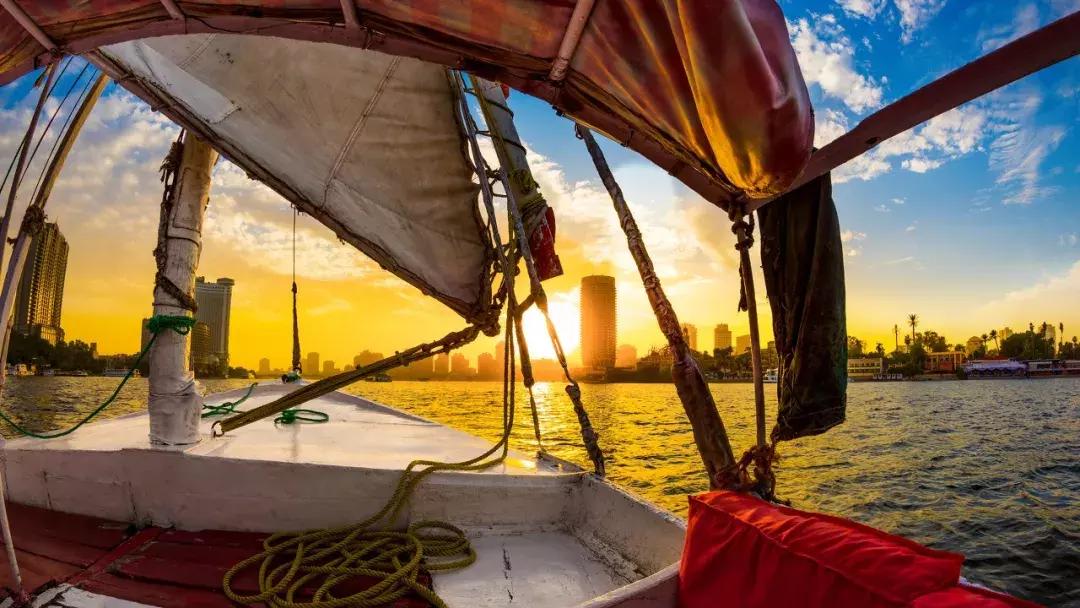 最适合穷游的3个国家景美物价低,比国内旅游还便宜的10个国家