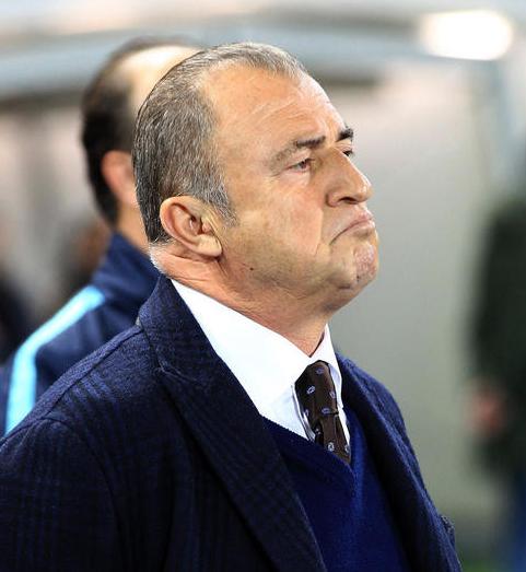 米兰巅峰时期阵型分析,4-3-3和4-2-3-1哪个阵型进攻强