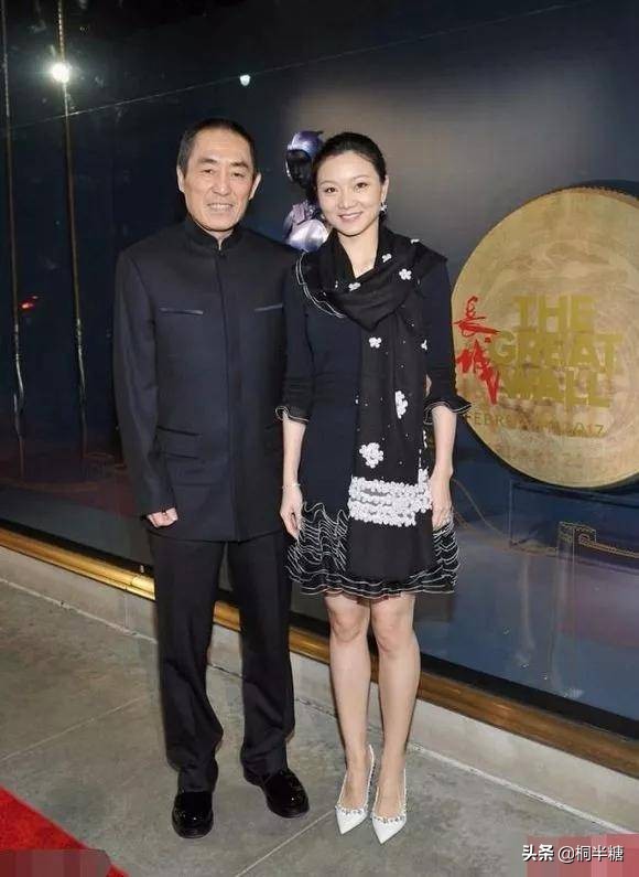 抛弃“发妻”肖华，与巩俐相恋8年，张艺谋为何娶小31岁的陈婷？