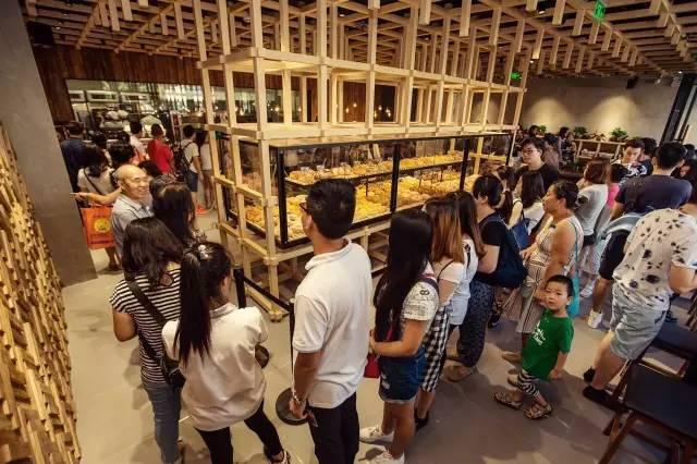 网红开奈雪的茶,西安skp奈雪的茶