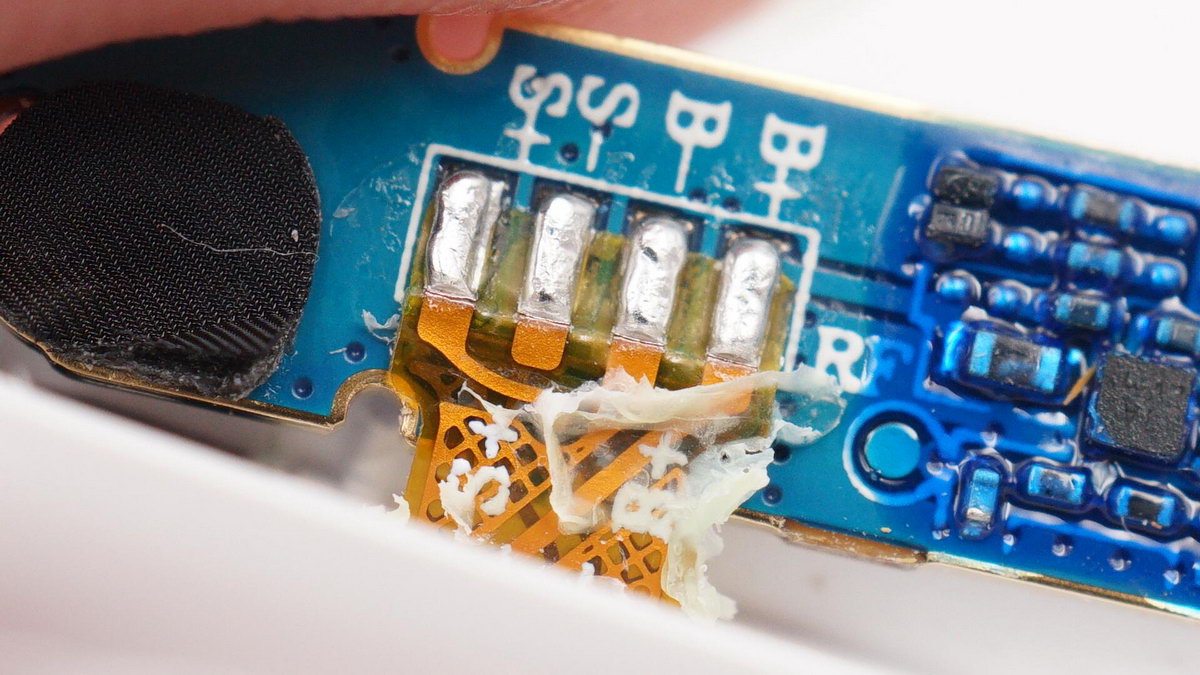 拆解报告：OPPOEncoAir真无线蓝牙耳机