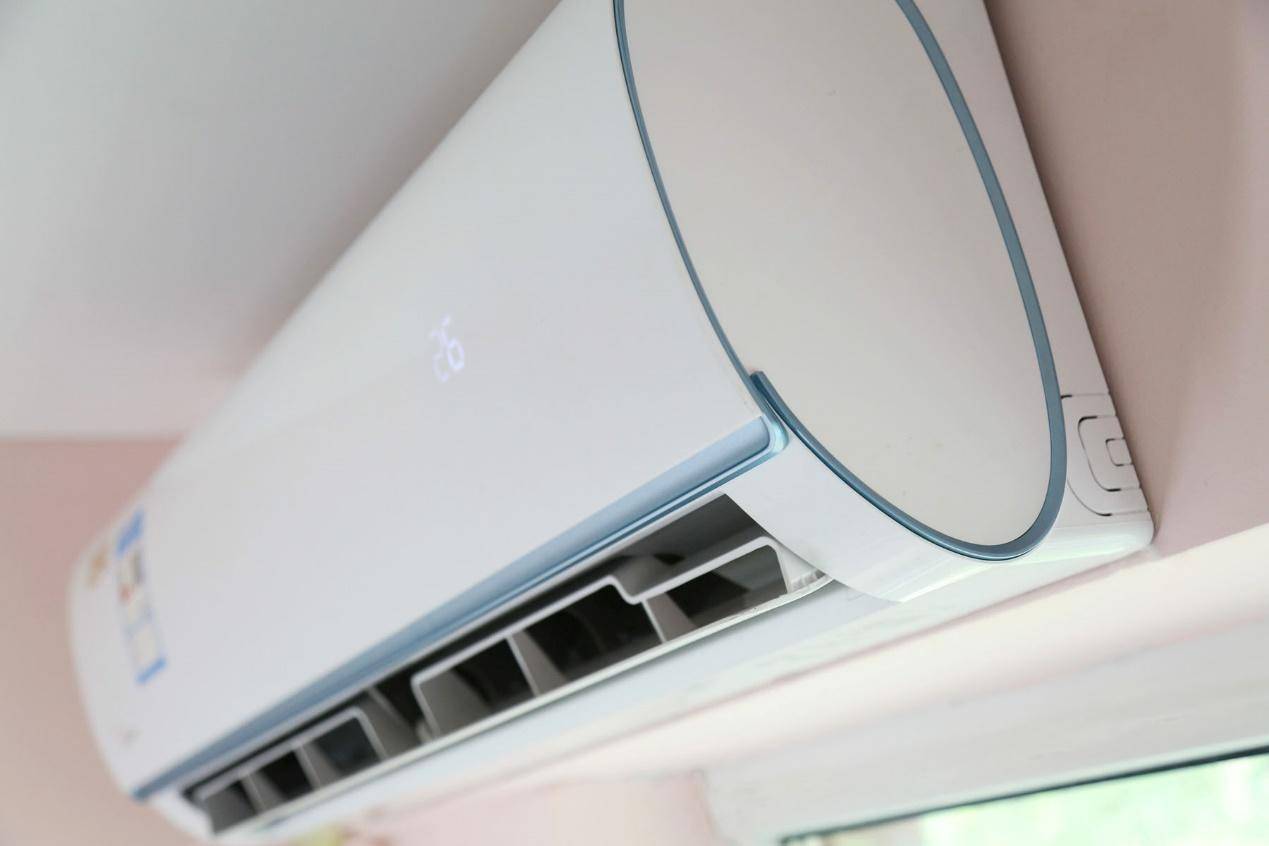 远离炎热，美的智弧守护一夏