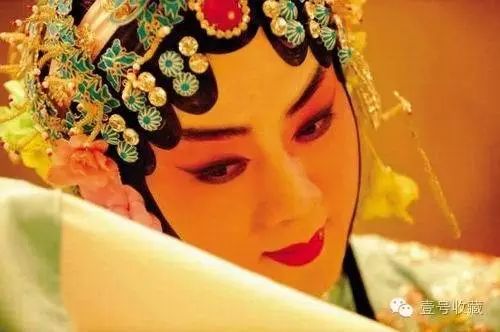 张大千画作美人鹦鹉图,张大千四大美人图真迹