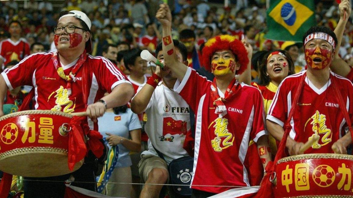 中国足球痛苦瞬间,国足训练脚下基本功