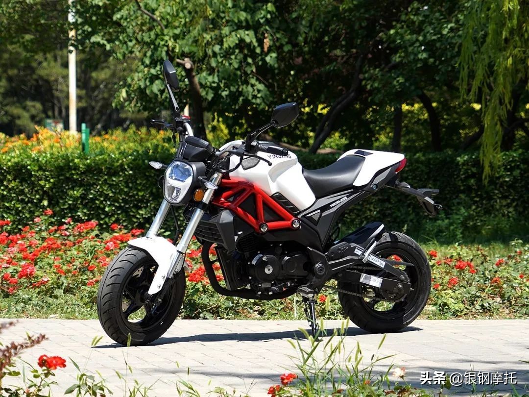 2018款银钢小怪兽125cc,银钢小怪兽yg150-23a电喷实测油耗