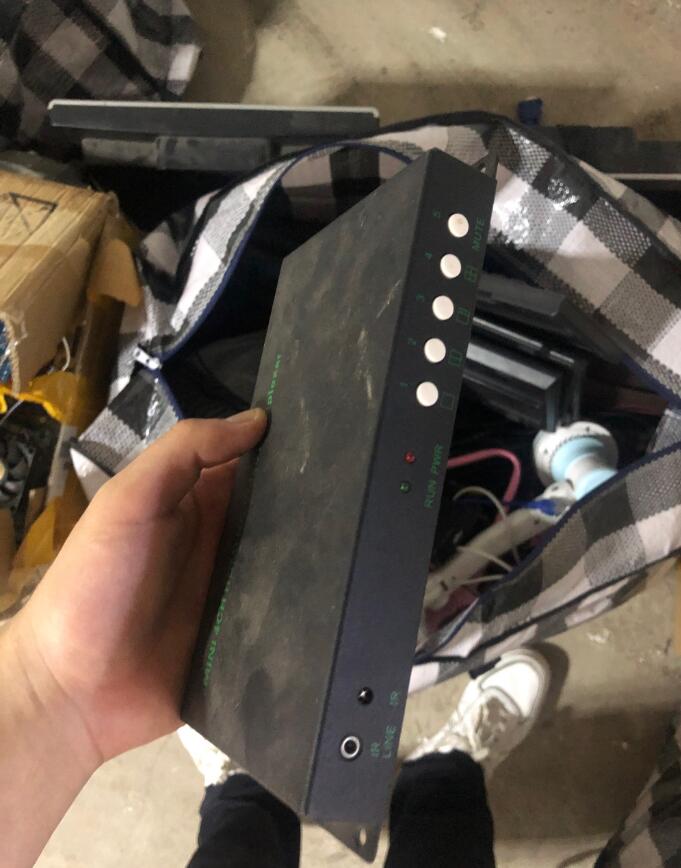 笑着进去破产出来！宁劝人进厂打工，也别劝人去DNF干工作室？