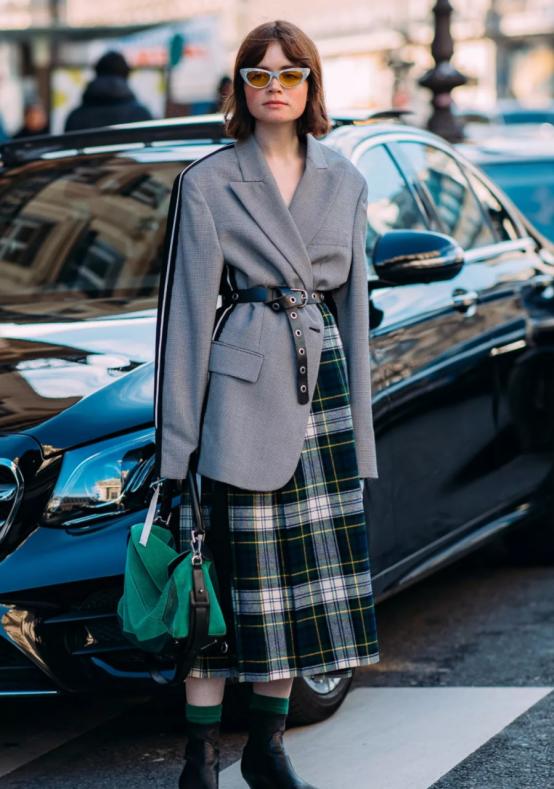 平胸妹子怎么穿好看,平胸妹子怎么穿