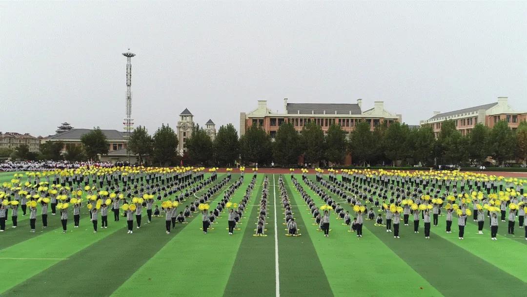 一场文化与体育的视觉盛宴|超炫、超燃、超感动，一起领略翔宇中学带给我们“和整个世界站在一起”的感觉