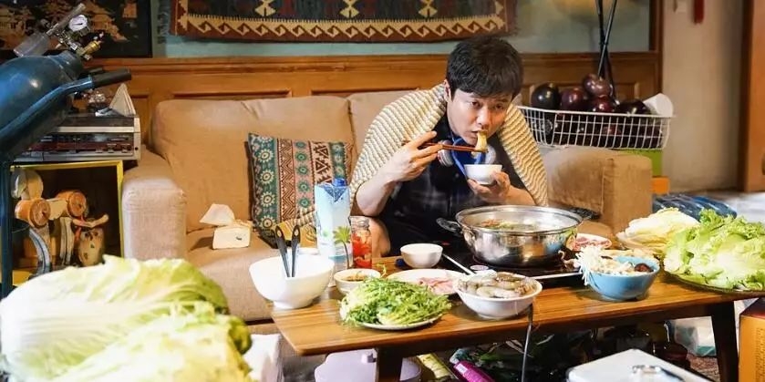 人家的神仙奶大弟弟凶，他电影里的神都蔫儿吧唧很接地气