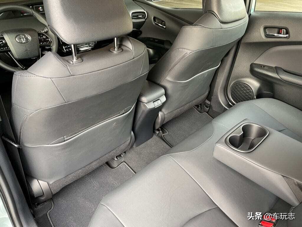 丰田普锐斯第四代2017年款电驱版,丰田普锐斯混合动力车2023