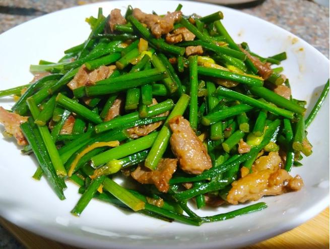 这8道美食菜谱,馋哭老人和孩子,现在学做也不迟