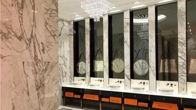 泰国大型购物中心各楼层布局,泰国的购物中心设计