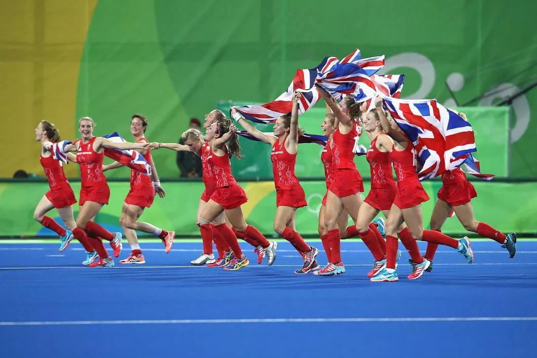 曲棍球算小球么,曲棍球玩法花式