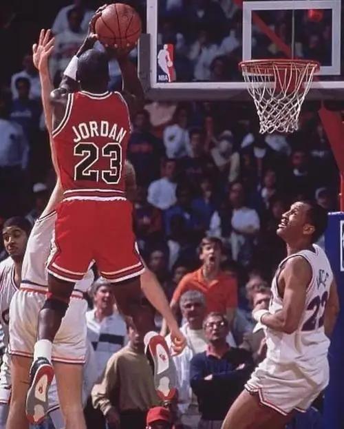 aj龙年限定和aj4,aj4最好看的aj排行