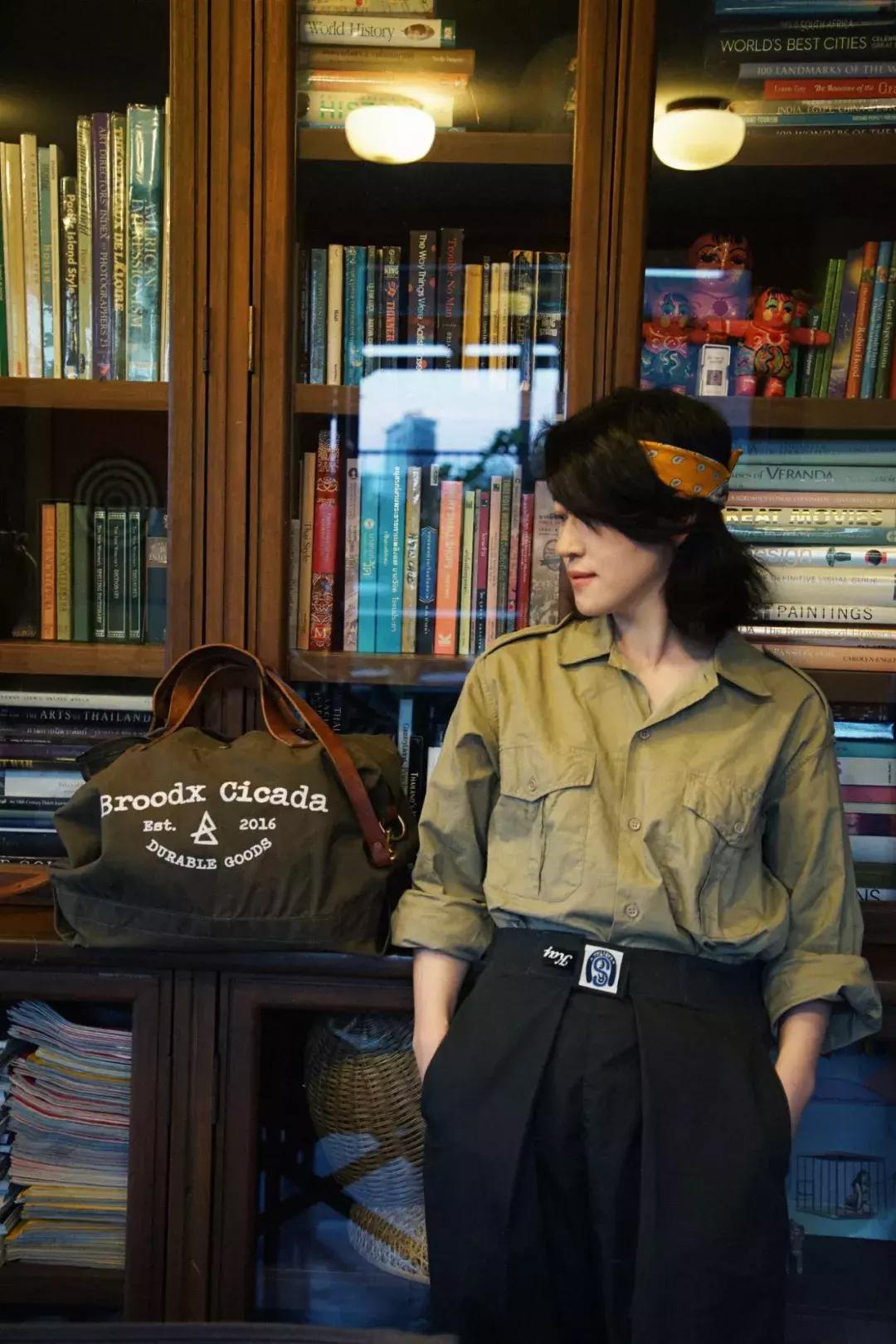 旅行中总会遇到形形色色的人,旅行中总是有两种人