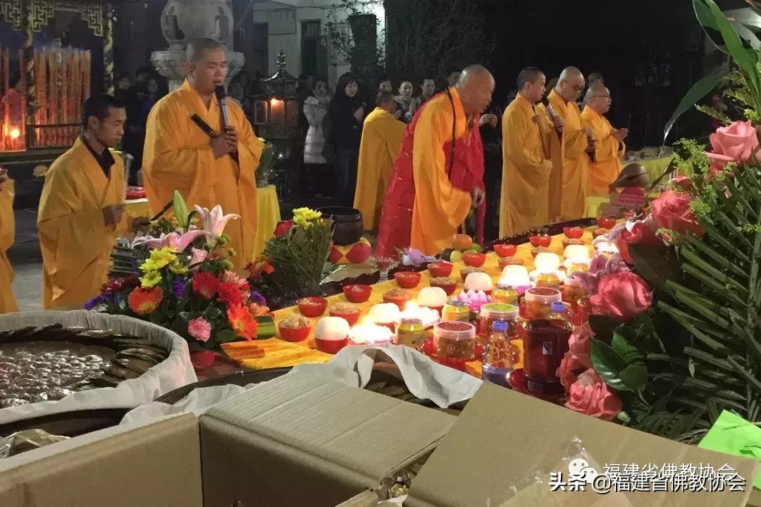 福建佛教法会现场,佛教腊八节施粥活动方案