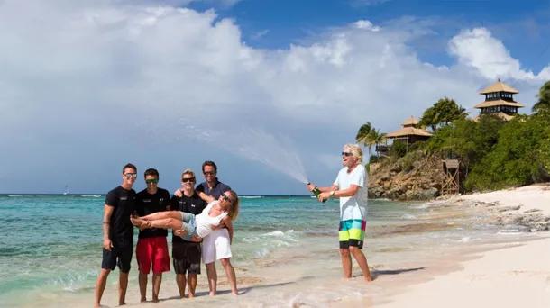 疫情不见好转，都想买个海岛住？维珍老板布兰森43年前就买了