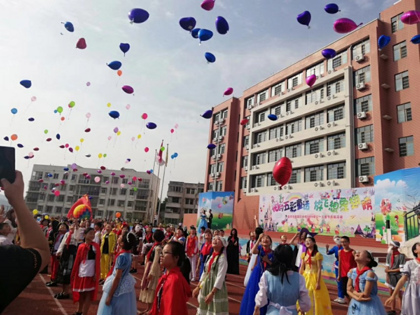 金猪辞旧玉鼠迎新,金猪纳福辞旧岁