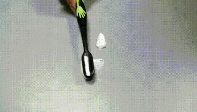 早晚刷牙了牙齿还是臭怎么回事,天天刷牙牙齿很黄很臭学会这一招