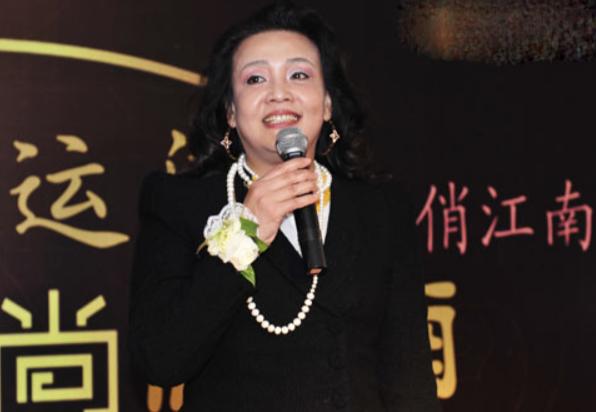 俏江南张兰现在的身价,张兰俏江南多少亿