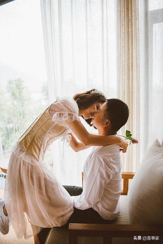 不一样的花式情侣照pose,教你情侣拍照怎么低调秀恩爱