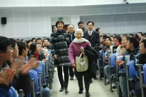 仅存的贵族,年轻人却对她一无所知!