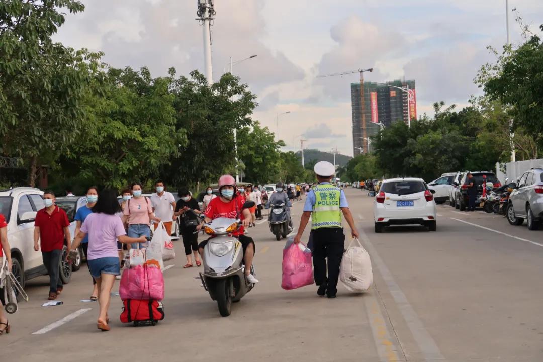 交警全力以赴守护高考,交警支队将全员上阵护航高考
