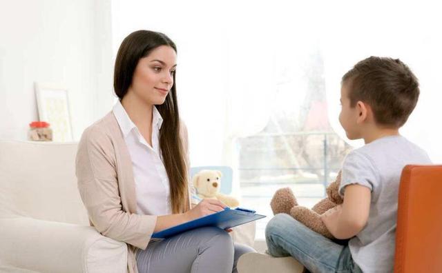 孩子不爱学习如何高情商跟孩子说,不爱交流不说话的孩子如何引导