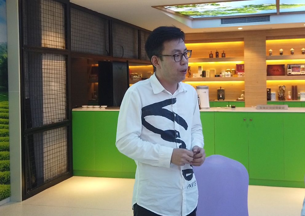 鑱氭ⅵ鍓嶈鑺傜洰,鑱氭ⅵ鍓嶈