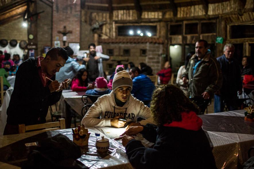 穿过玉米农田、冷杉森林，闯入墨西哥萤火虫梦幻小镇