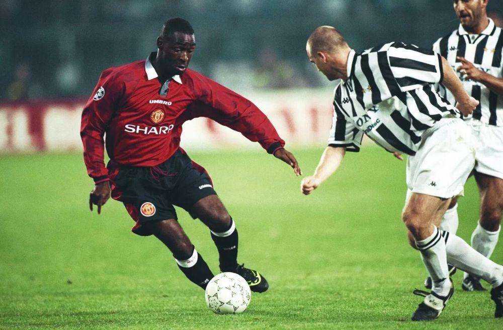 足坛最伟大的球员罗纳尔多,罗纳尔多足坛十大名将