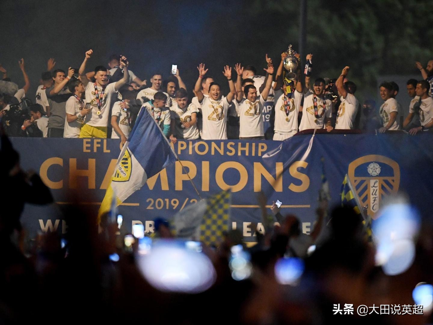 疯子来了,疯子来了全部小说