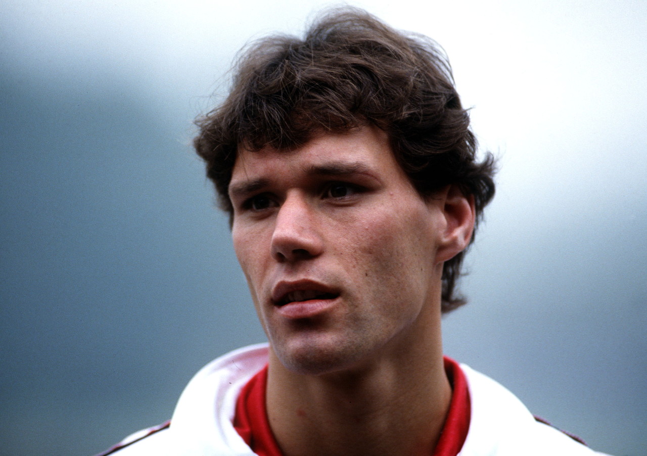 bbc评梅西为年度十佳运动员,bbc评百大球星